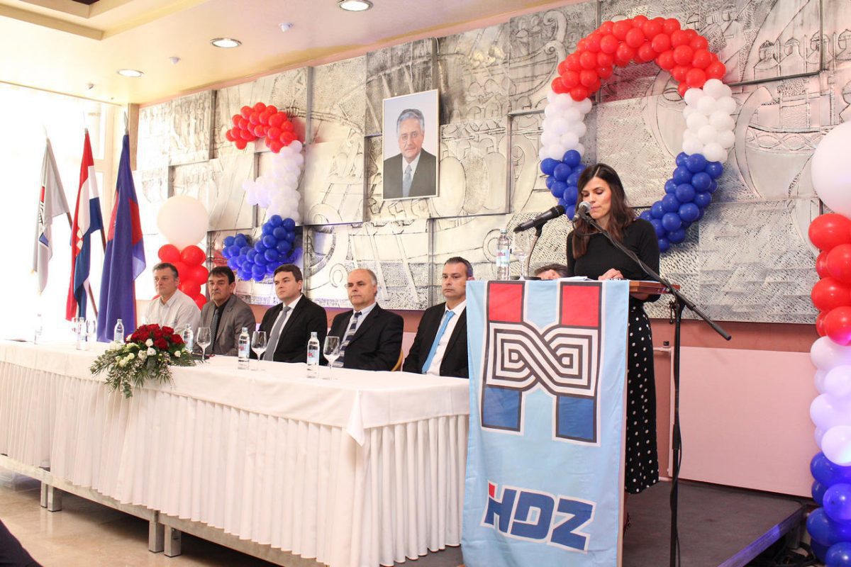 HDZ-30yrs-12