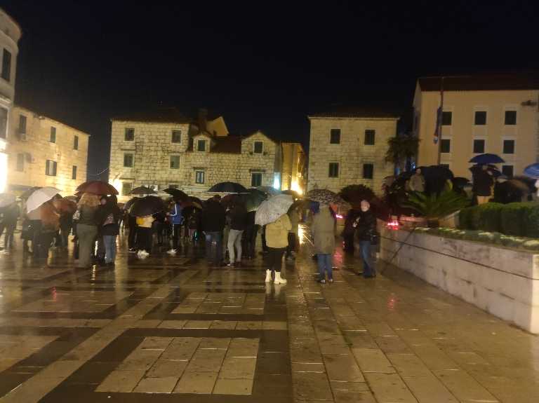 IMG_20211113_195459_copy_768x575