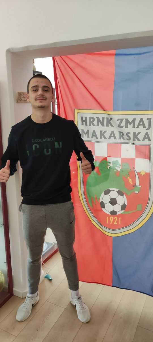 IMG_20220212_132453_copy_1024x2276