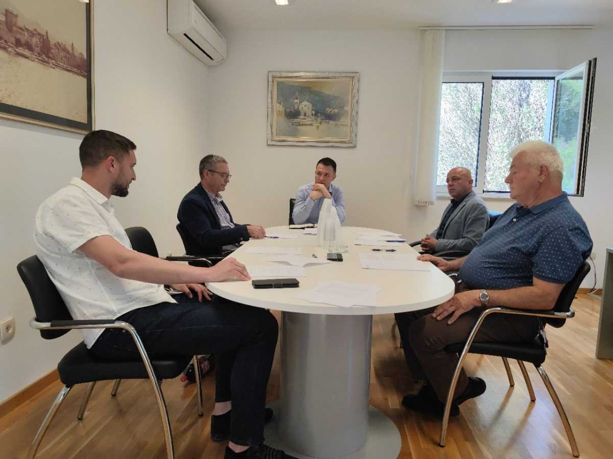 IMG_20220511_093736_copy_1280x960